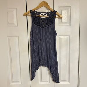 Knox Rose High Low Tank Sz L